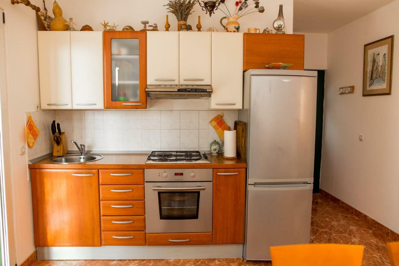 Mare&Karlo Apartment Mali Drvenik Exterior foto